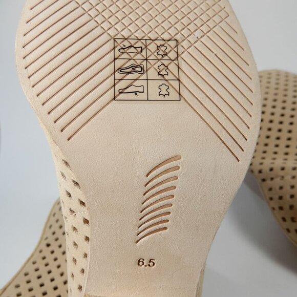 PAIGE Layla Bootie Boots Size 6.5 Laser Cut Sand Suede Leather NEW $398 - Picture 7 of 10